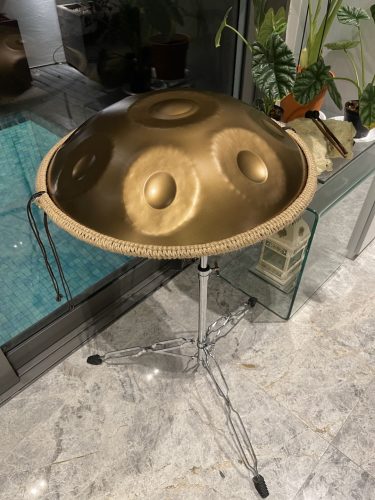 Click to view full screen Handpan Dorado - 10 Notas - D (Re) Menor photo review